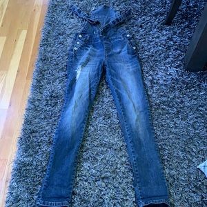 Gently worn overalls by Kiss cry.  Purchased at forever 21